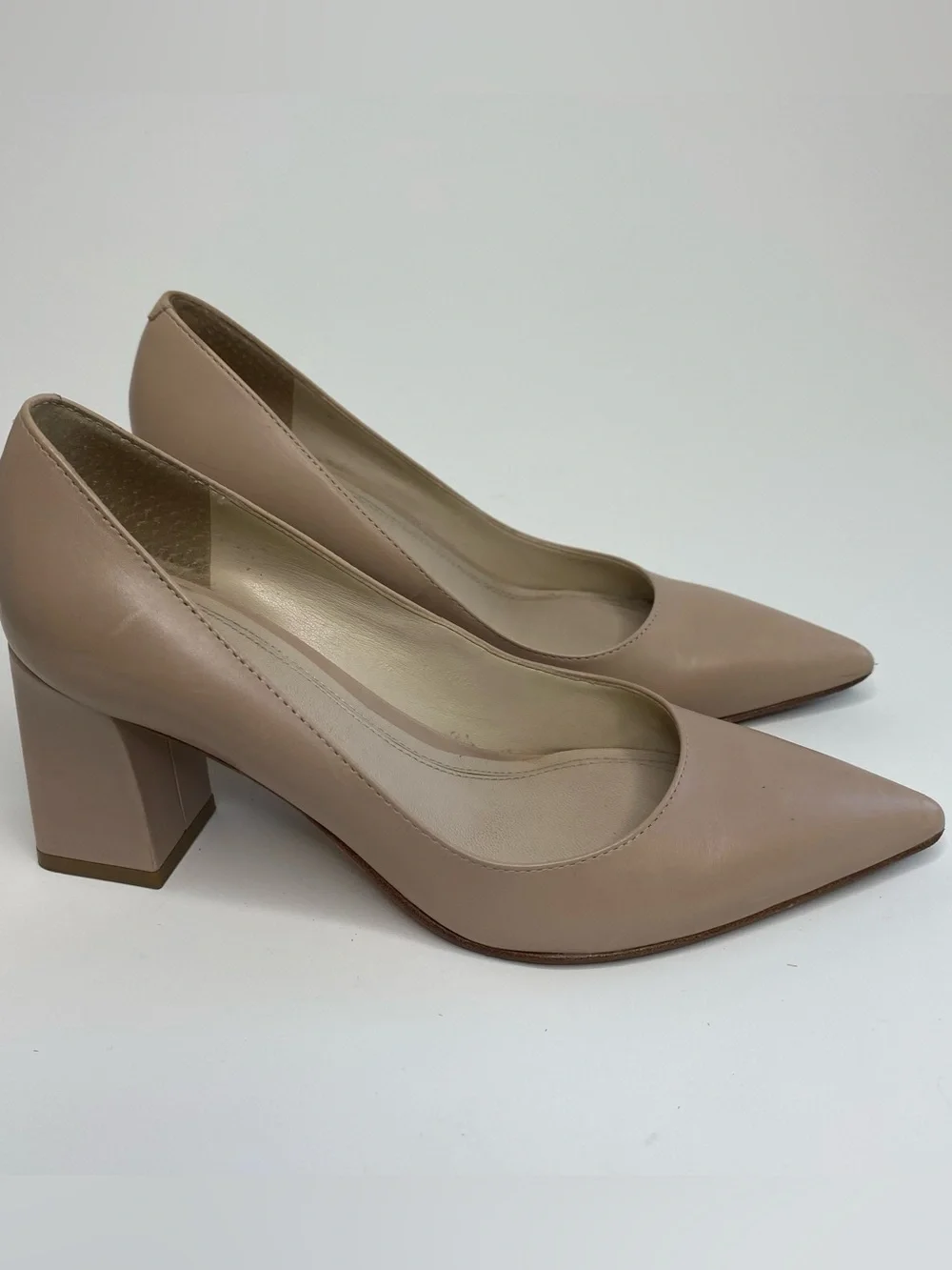 Marc Fischer Zala Block heel Pointy toe Leather pump Size 5 Neutral career